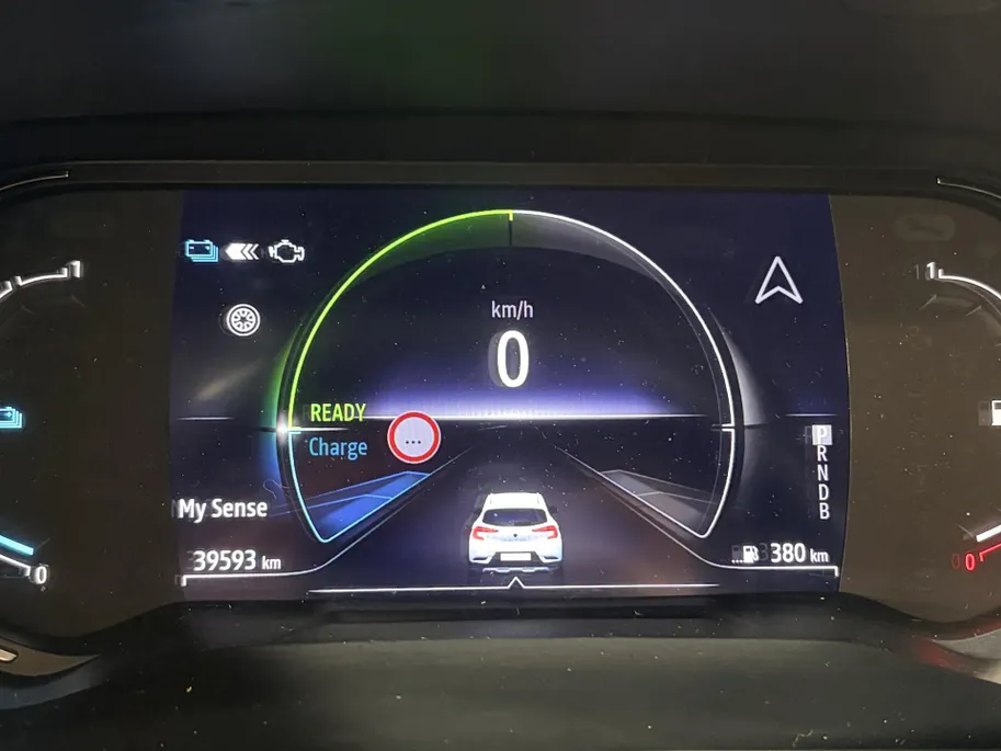 Renault Captur 145PK E-Tech Full Hybrid Techno Automaat | 1e eigenaar | Navi | Camera | Parkeersensoren | Climate Control | Apple CarPlay/Android Auto | Cruise Control | Lichtmetalen Velgen | Licht & Regen Sensor |