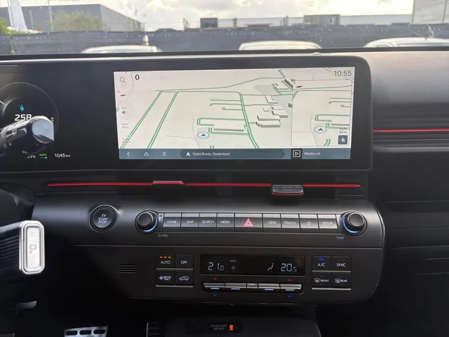Hyundai Kona Electric N Line Business 64.8 kWh | Navi | Stoel- stuurverwarming | Camera