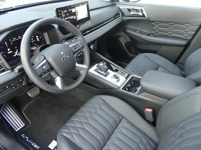 Mitsubishi Outlander 2.4 PHEV Instyle ( meerder kleuren leverbaar )