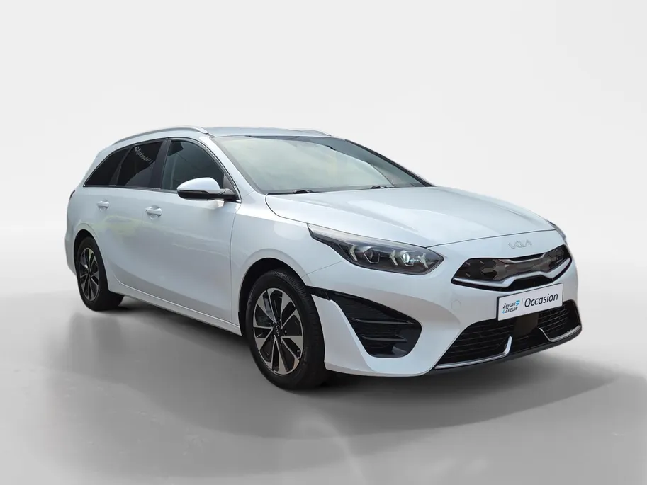 Kia Ceed Sportswagon 1.6i PHEV DynamicPlusLine Navi | Camera | Stoel + Stuurverwarming | Elektr. Achterklep | LED | Apple Carplay & Android Auto | Metallic lak | NAP