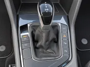Volkswagen Tiguan 1.4 245pk DSG TSI eHybrid Life · Lederen Bekleding ·  Camera · Wegklapbare Trekhaak · Elek. Voorstoel · Apple/Android Car Play · 18'' Inch · Stuur-, Stoel & achterbank verwarmd ·