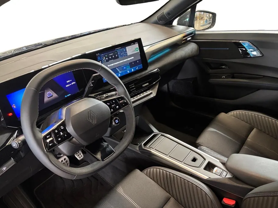 Renault Clio 1.8 Hybrid 160 esprit Alpine AUTOMAAT STOELVERWARMING STUURVERWARMING NAVI APPLE CARPLAY ANDROID AUTO LM VELGEN ALPINE ESPRiT UITVOERING !!!LET OP DEMO VRAAG NAAR ACTUELE KMSTAND!!!