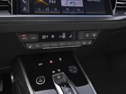 Audi Q4 Sportback e-tron 45 quattro 82 kWh / 285pk S Edition · SONOS · Trekhaak  · Camera  · Elektrische stoelverstelling · Stoelverwarming · Apple/Android Car Play · 20'' ·