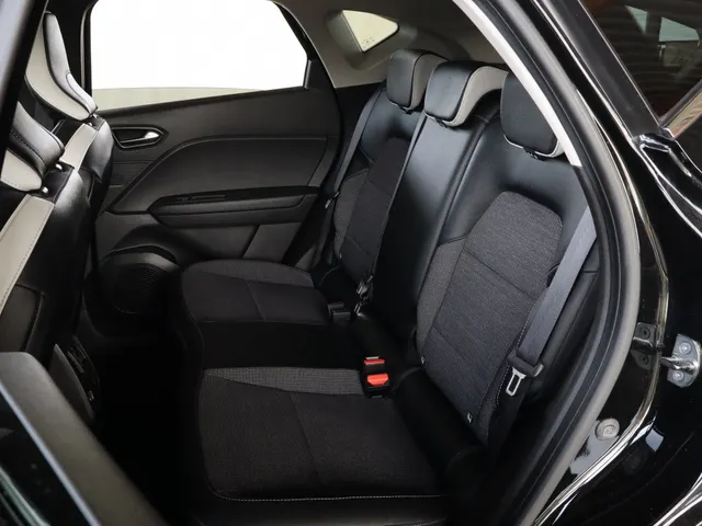 Renault Captur 1.3 mild hybrid 160 techno