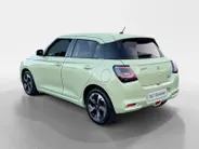 Suzuki Swift 1.2 Style Smart Hybrid | Apple Carplay/Android Auto | Achteruitrij Camera | Adaptive Cruise Control | All-Season | BLISS | LED | LMV 16' | Stoelverwarming |