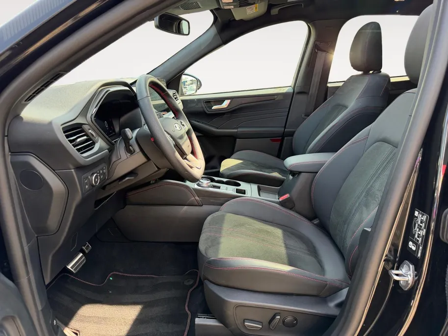 Ford Kuga 2.5 PHEV ST-Line X | Dealer Onderhouden | Garantie tot 11-02-2028 | Pano Dak | 360 Graden Camera | Adapt. Cruise Control | BLISS | Winter Pakket | B&O Audio | Electrische Achterklep