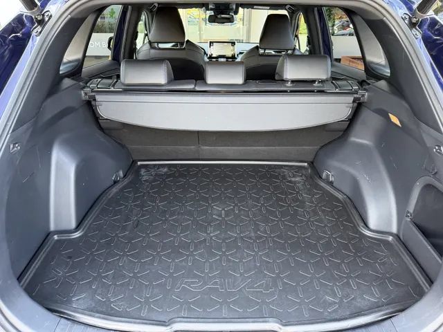 Toyota RAV4 2.5 Hybrid Bi-Tone | Stoel & stuurverwarming | Leder