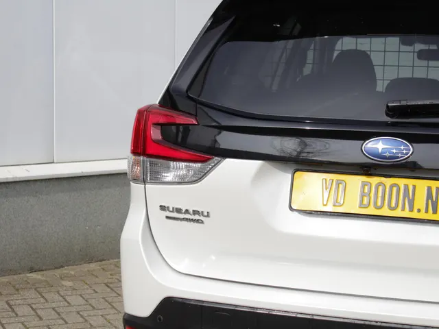 Subaru Forester 2.0i e-BOXER Luxury | Carplay Navigatie | Camera | Clima | Trekhaak