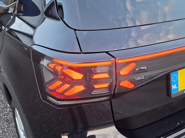 Volkswagen T-Cross 1.0 TSI Life Edition AUTOMAAT | rijklaarprijs!!
