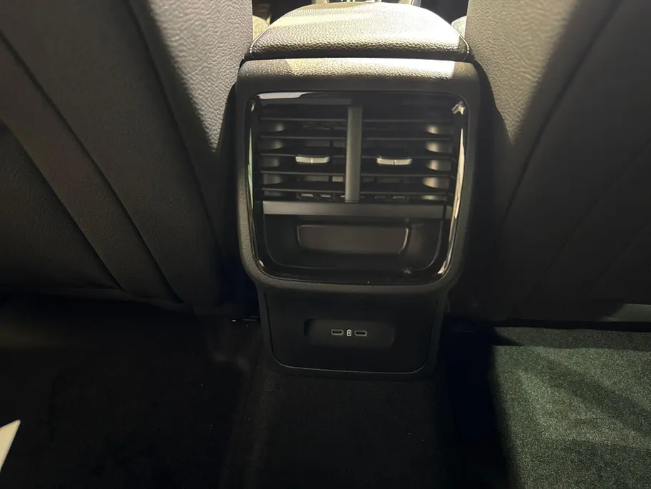 Škoda Octavia combi Sportline Business 1.5 TSI m-HEV 110 kW / 150 PK | Trekhaak wegklapbaar | 19'' draconis velgen | 1.000,- inruilbonus!!