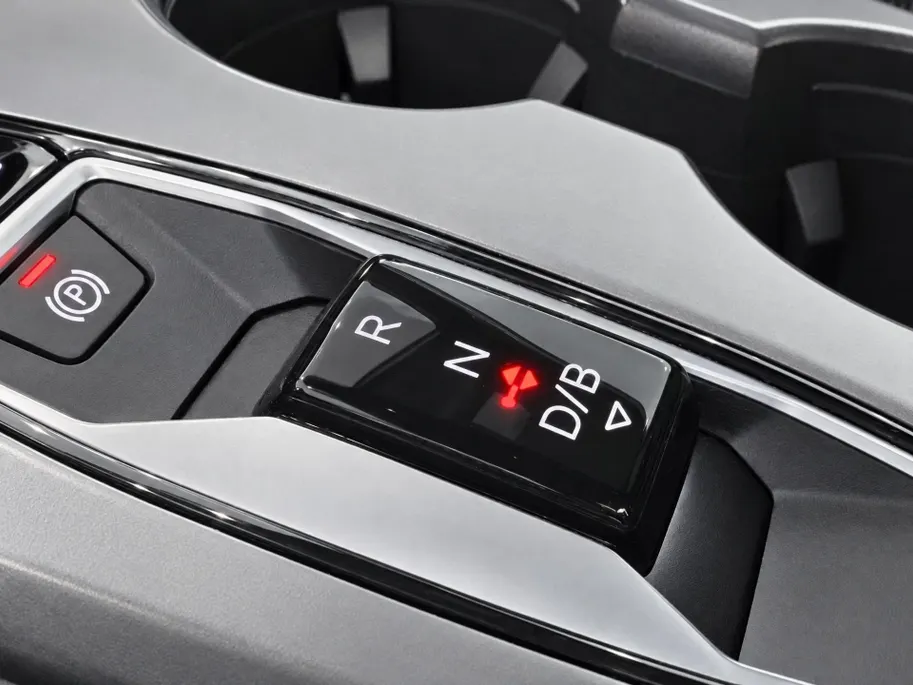 Audi Q4 Q4 S edition 204 PK · Trekhaak elek. wegklapbaar ·  Lendensteunen · Opberg- en bagageruimtepakket