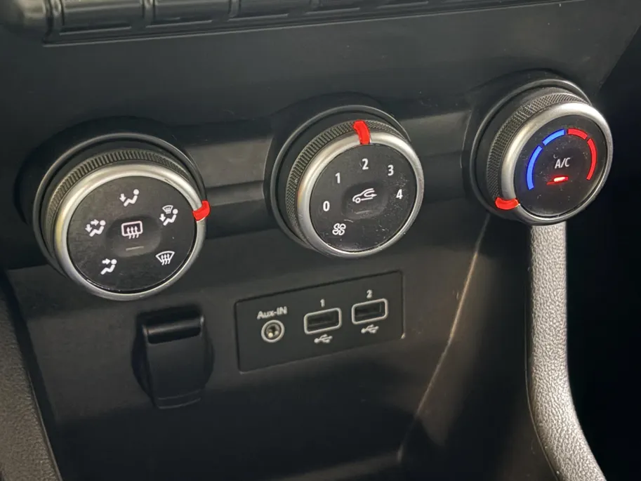 Renault Clio 90PK TCe Evolution | 1ste Eigenaar | Trekhaak 900KG Trekgewicht | Navigatie | Apple Carplay/Android Auto | Parkeersensoren | LED Lampen | Lichtmetalen Velgen | Licht & Regen Sensor |