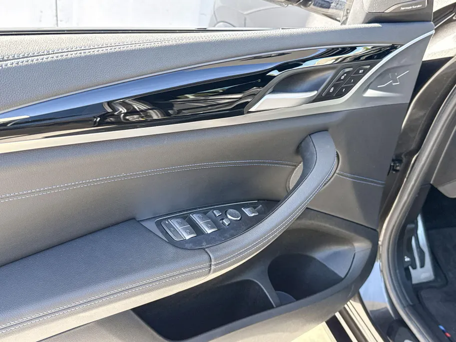 BMW iX3 High Executive