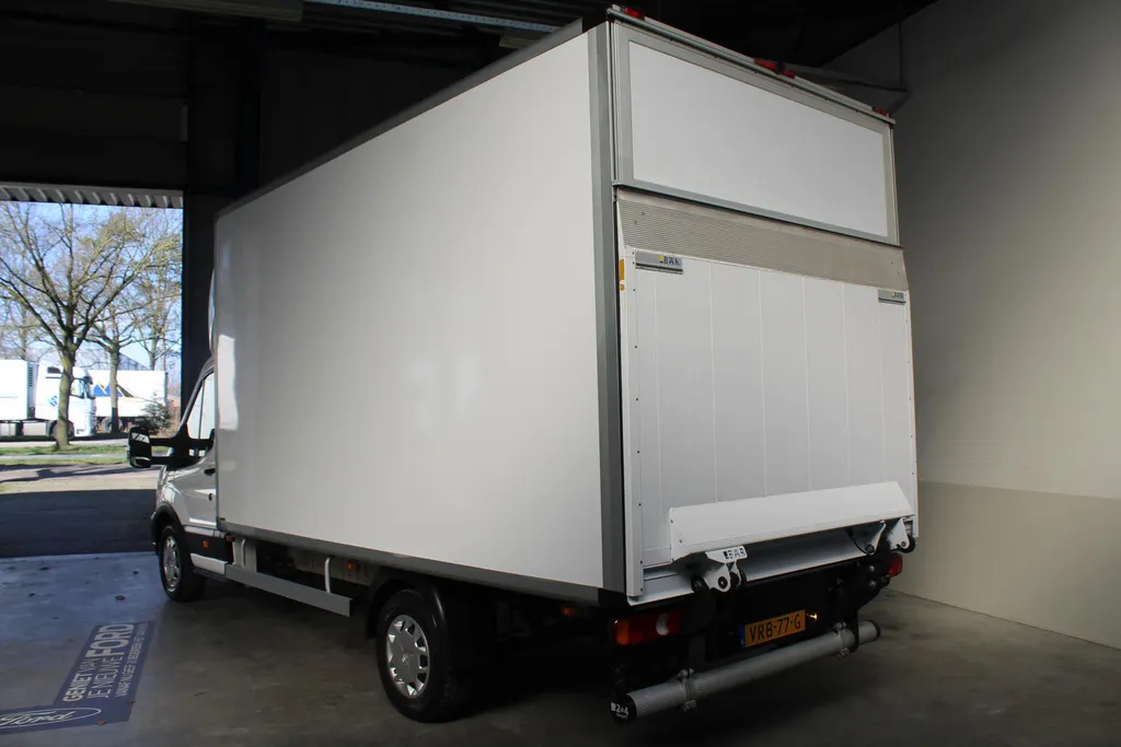 Ford Transit 350 2.0 TDCI L4H1 Trend Chassis Cabine Bakwagen | automaat | BÄR elektrische achterklep | hulpluchtvering |