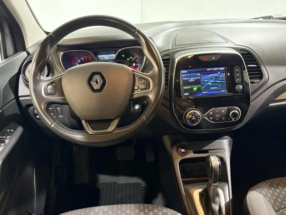 Renault Captur 150PK TCe Intens Automaat | 1ste Eigenaar | Trekhaak | 1200kg Trekgewicht | Cruise Control | Climate Control | Navigatie | Camera | Parkeersensoren | Licht & Regen Sensor | Armsteun |