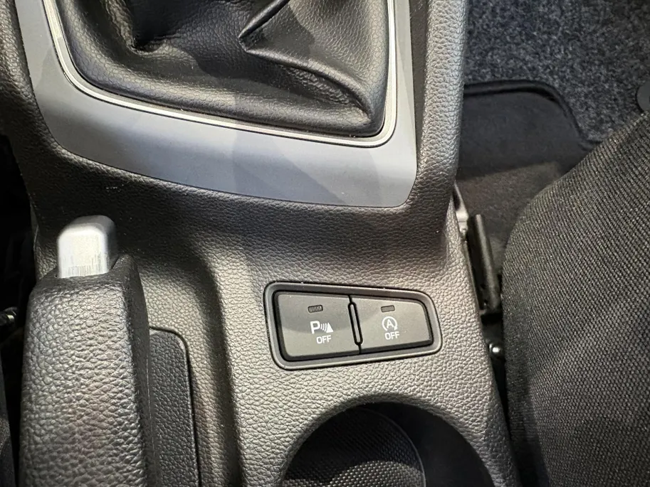 Hyundai i20 1.0 T-GDI Black Edition Navigatie