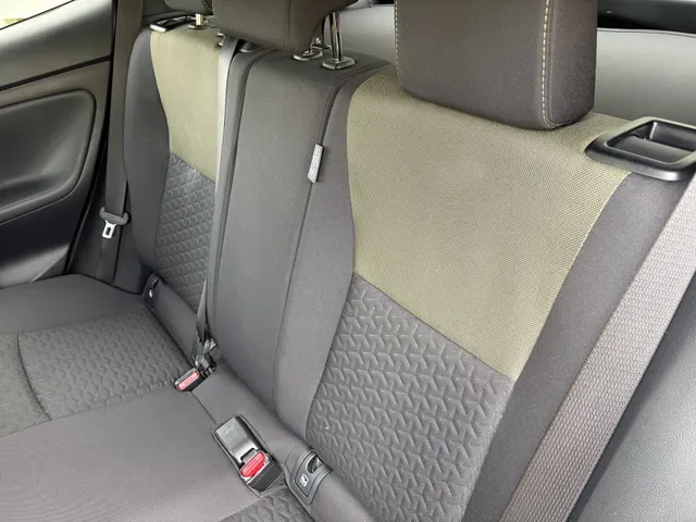 Toyota Yaris Cross 1.5 Hybrid Explore | Stoelverwarming | Parkeersensoren
