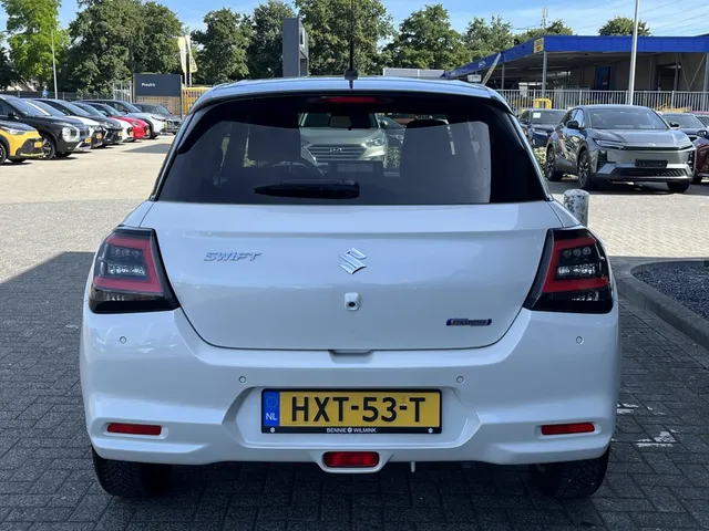 Suzuki Swift 1.2 Style Smart Hybrid