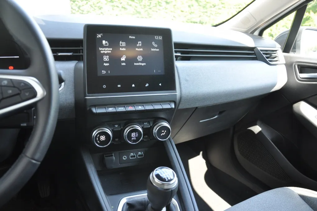 Mitsubishi Colt 1.0T MT Instyle Camera