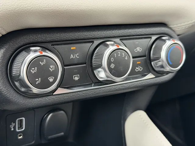 Nissan Micra 1.0 IG-T 92pk N-Design | Trekhaak | Navigatie | BOSE | All Season | Airco | PDC achter