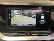 Kia Niro 1.6 GDi Hybrid Edition | Trekhaak Vaste Kogel+ 13-Polige stekker | Schuifkanteldak | Apple Carplay / Android Auto | Navigatiesysteem | Licht + Regensensor | Parkeersensoren + Camera Achter | 16' Lichtmetalen Velgen | Cruise Control Adaptief | Rijstrooksen