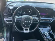 Kia Sportage 1.6 T-GDi MHEV GT-Line | 1510 kg trekgewicht | Glazen schuif-/kanteldak | Elektrisch verstelbare stoelen | Dodehoekassistentie | Stoel- en stuurverwarming | Achteruitrijcamera | Parkeersensoren voor- en achter | Apple/Android Carplay