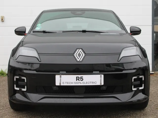 Renault 5 comfort range Iconic Black Cinq - 52 kWh | Speciale Editie | Lederen bekleding | Harman Kardon | DEMO VRAAG NAAR DE BESCHIKBAARHEID