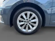 SEAT Leon ST 1.0 TSI Style Ultimate Edition | NL auto | 1e eigenaar | Navigatie | Apple carplay & Android auto | Parkeersensoren voor en achter | Achteruitrijcamera | 16' lichtmetalen velgen | Adapt. cruise control | Bovag garantie |
