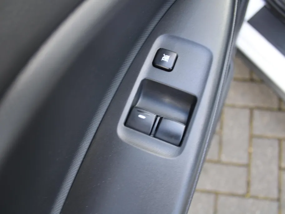Mitsubishi Space Star 1.2 Connect+ | Airco | Apple Carplay | Android Auto | Licht-/regensensor | Weinig km |