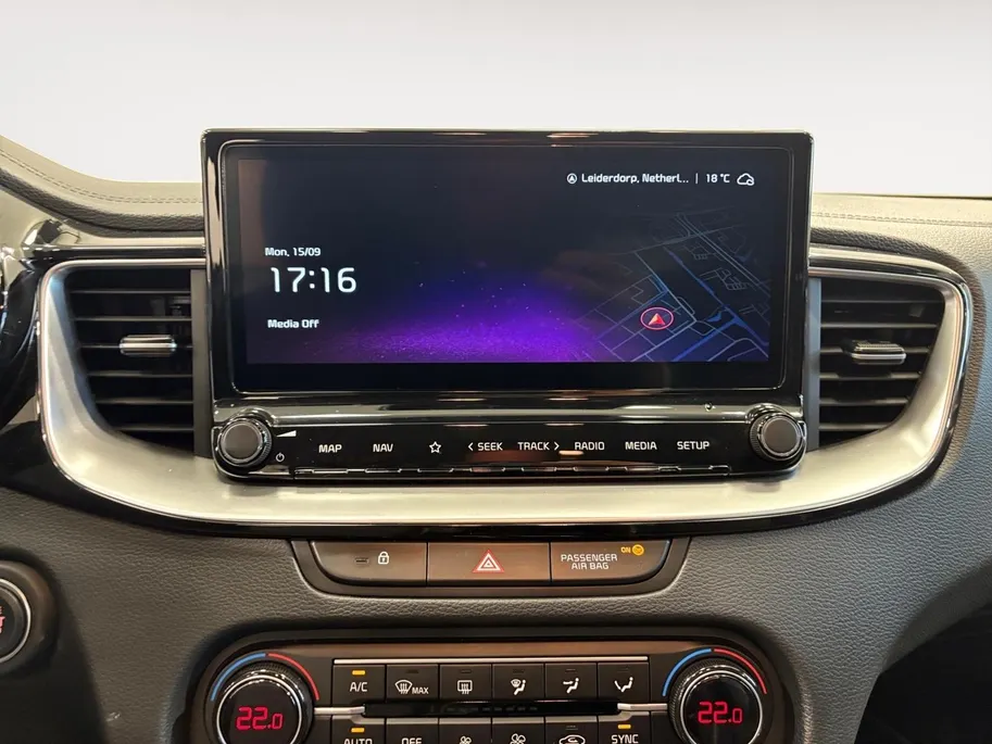 Kia Ceed 1.0 T-GDi DynamicPlusLine | Stoel/Stuurverwarming | Half Leder | Keyless Entry | Navigatie | Apple/Android Carplay |