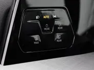 Volkswagen Golf variant Life Edition 1.5 eTSI 116 pk 7 versn. DSG · Achteruitrijcamera · draadloze telefoonlader · Prijs is inclusief inruilpremie · MEGA SALE