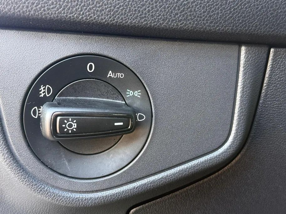 Volkswagen Taigo 1.0 TSI R-Line *Automaat*Navi via Carplay*Camera*Parkeersensoren*Climate Control*LM.Velgen*Zeer nette auto!