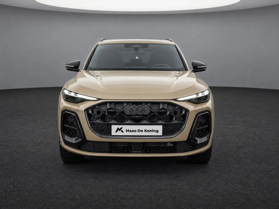 Audi Q5 e-hybrid quattro S edition 299 PK · Head-up display · Adaptieve luchtvering · Glazen panoramadak