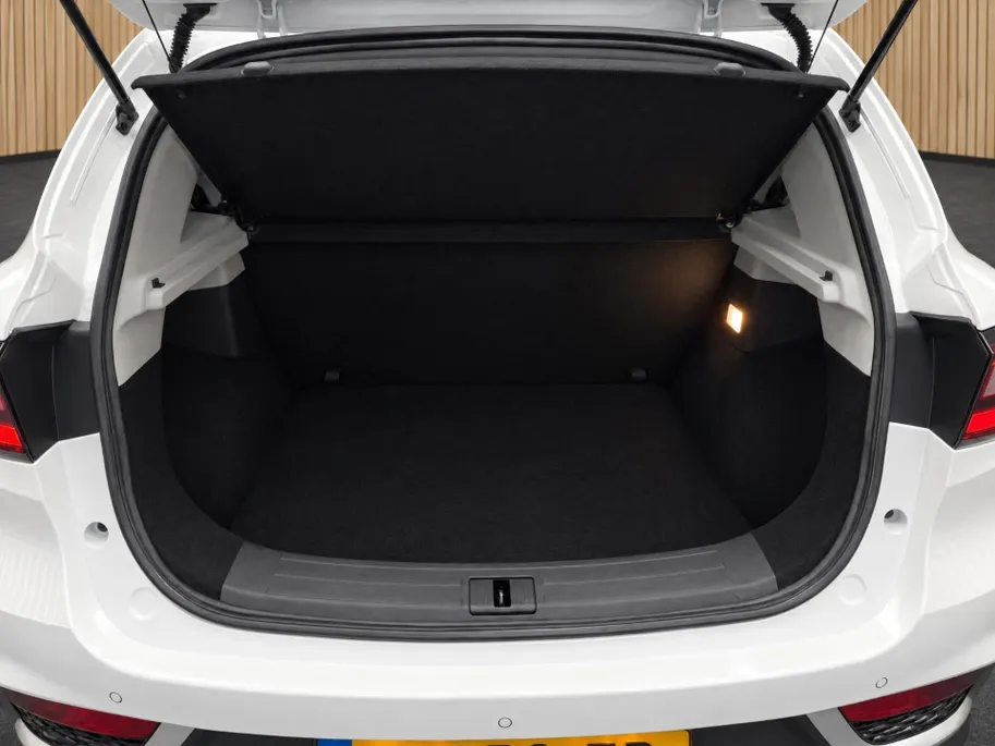 MG ZS EV MG Luxury 45 kWh SOH 91% | Navigatie | Schuifkanteldak | ACC | Leder interieur | Stoelverwarming |