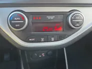 Kia Picanto 1.0 First Edition Bluetooth | Climate & cruise control | Lichtmetalen velgen | Metallic lak | Bovag garantie | NAP
