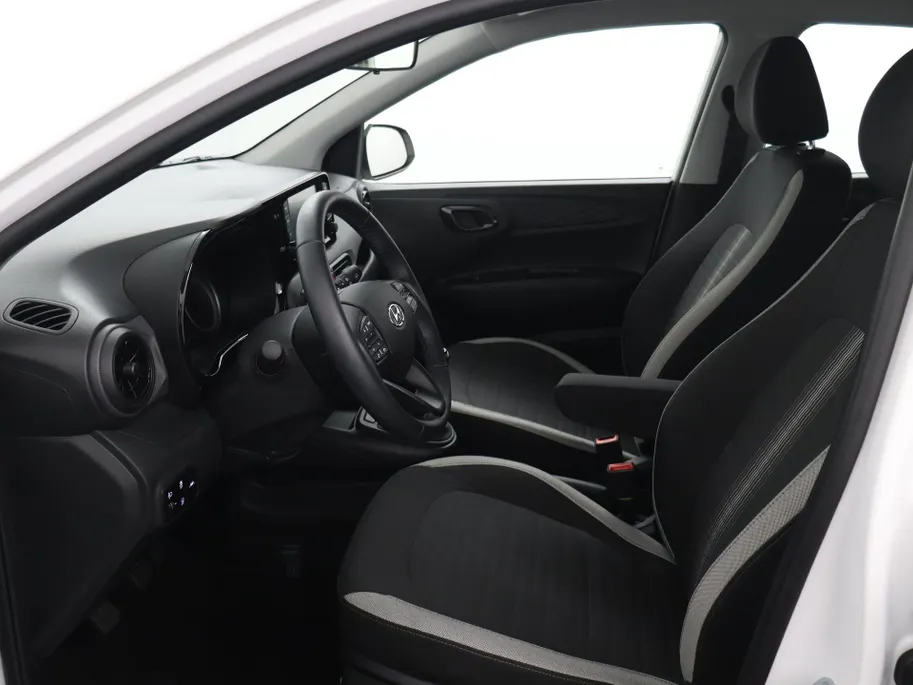 Hyundai i10 1.0 Comfort | Carplay | Airco | Cruise | NU Rijklaarprijs! Incl.12 Maanden, APK, Onderhoudsbeurt etc! Premiumpakket gratis!