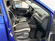 Volkswagen T-Roc 1.5 - 150PK TSI Sport | Digital Cockpit | Stoelverwarming | Navi | Apple CarPlay/Android Auto | Adaptive Cruise Control | Climate Control | Armsteun | Lichtmetalen Velgen |