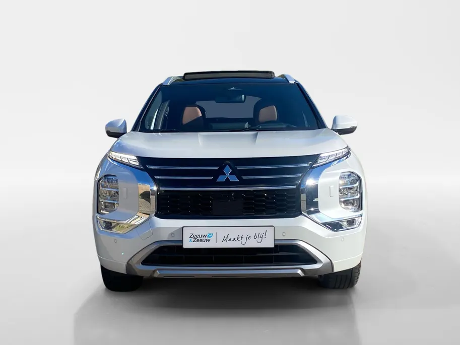 Mitsubishi Outlander 2.4 PHEV Instyle+ | 6000 EURO KORTING | NU DIRECT LEVEBAAR | 8 JAAR GARANTIE |