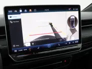 Volkswagen ID.7 Pro Business 286pk 77 kWh · SOH 97,2% · 360 Camera · Head-Up · Alarm · Elek. Trekhaak · Keyless · Elek. Voorstoelen · 20'' Inch · Gratis onderhoud & APK t/m 30-01-2030 · EXTRA INRUILKORTING ·