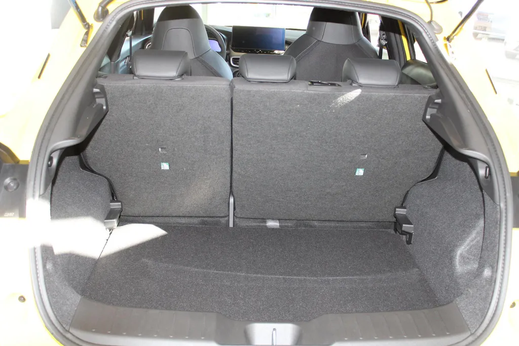 Nissan Juke 1.6 Hybrid N-Connecta | stuurverwarming | Stoelverwarming | Automaat | Achteruitrijcamera | Pdc voor en achter | Cruise controle | Climate Controle | LM wielen | Navigatie | Apple carplay & Android auto |