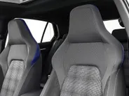 Volkswagen Golf 1.5 272pk DSG eHybrid GTE · Panoramadak · Wegklapbare Trekhaak · Camera · Apple/Android Car Play · 18'' Inch · Garantie t/m 16-10-2030 of 100.000km
