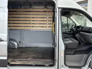 Volkswagen Bedrijfswagens Crafter Bedrijfswagens 35 Trendline 2.0 TDI 140pk L3H3 · 18' LM velgen · Trekhaak · Sidebars · Achterdeurspoiler · Voorspoiler · Camera · Apple/Android Car Play · Navigatie