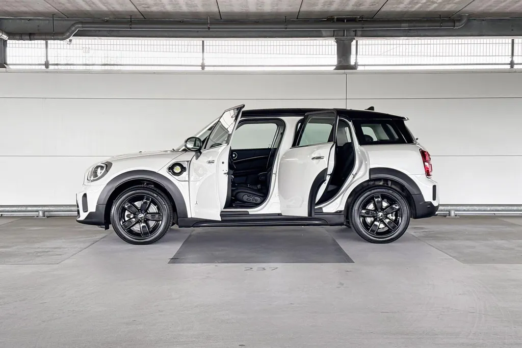 MINI Countryman Cooper S E ALL4 Classic