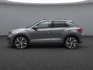 Volkswagen T-Roc 1.5 TSI 150pk DSG R-Line · Panoramadak · Camera · Dodehoeksensor · Keyless · Apple/Android Car Play · 19'Velgen ·