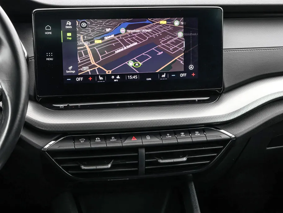 Škoda Octavia Combi 1.4 TSI iV PHEV 204pk DSG Business Edition · Stuur- & Stoelverwarming · Apple/Android Car Play · Cruise Control · Elek. Achterklep · Draadloze Telefoonlader ·
