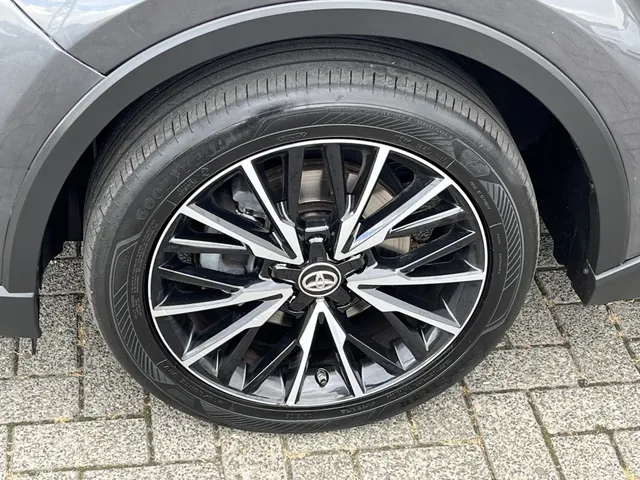 Toyota C-HR 1.2 Dynamic | Stuur en Stoelverwarming
