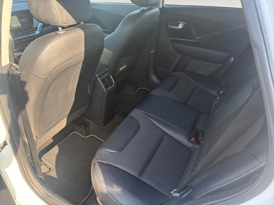 Kia Niro 1.6 GDi Hybrid DynamicPlusLine | Navi | Stoel- stuurverwarming | Climate control