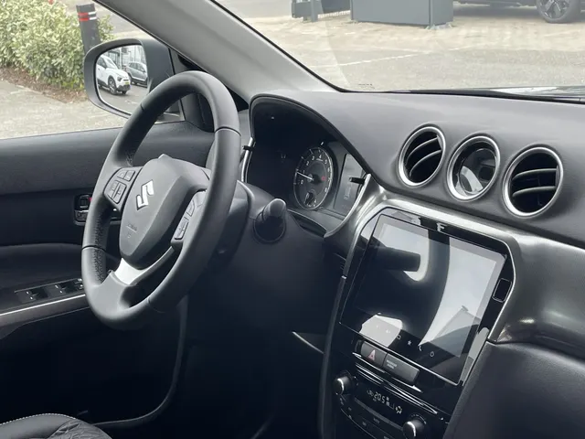 Suzuki Vitara 1.4 B.jet Style SH 1500kg trekgewicht!