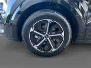 Kia Niro 1.6 GDi Hybrid DynamicPlusLine | Apple Carplay / Android Auto | Navigatiesysteem | Stoel + Stoelverwarming | Licht + Regensensor | Elektrisch bedienbaar Schuif / Kanteldak | Elektrisch Bedienbare Achterklep | Cruise Control Adaptief | Rijstrooksensor + Co