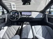 BMW iX xDrive45 101 kWh